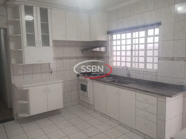 Casa 2 quartos e 1 banheiro, para alugar, no bairro Jardim Bela Vista em Nova Odessa