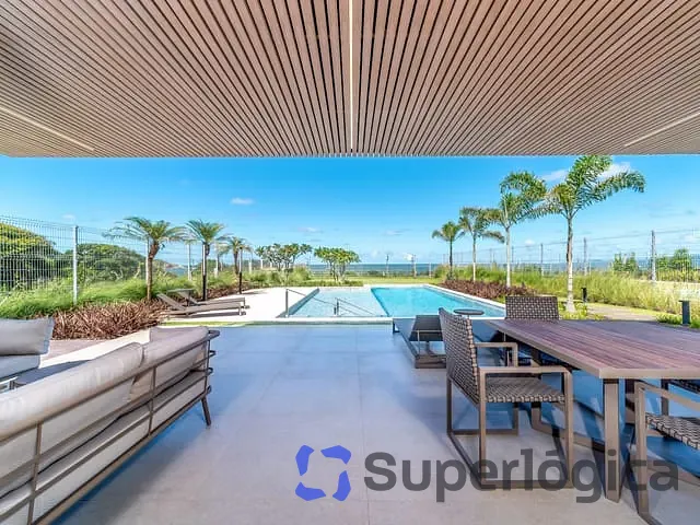 Casa com 1330m², à venda, no bairro Praia do Estaleiro em Balneário Camboriú