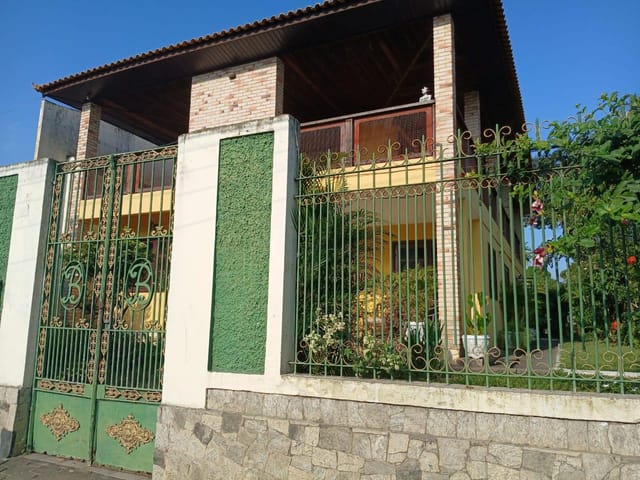 Casa 3 quartos e 4 banheiros, à venda, no bairro Parque Jardim Carioca em Campos dos Goytacazes