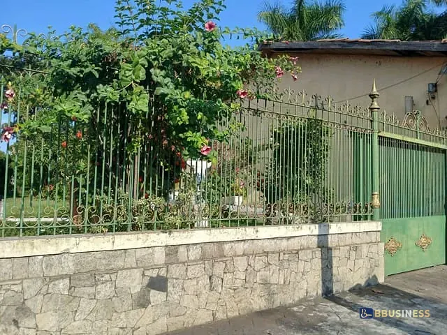 Casa 3 quartos e 4 banheiros, à venda, no bairro Parque Jardim Carioca em Campos dos Goytacazes
