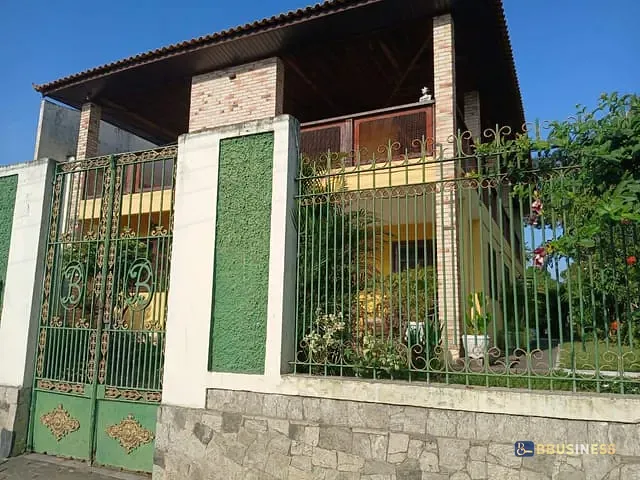Casa 3 quartos e 4 banheiros, à venda, no bairro Parque Jardim Carioca em Campos dos Goytacazes