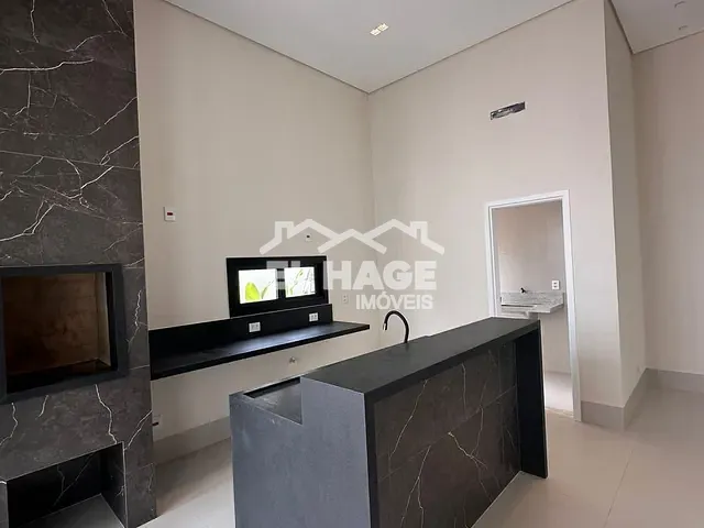 Casa com 250m² 3 quartos e 4 banheiros, à venda, no bairro Loteamento Salvador Costa Marques em Cuiabá