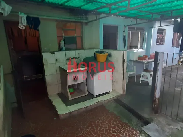 Casa com 250m² 8 quartos e 4 banheiros, à venda, no bairro Vila Carbone em São Paulo