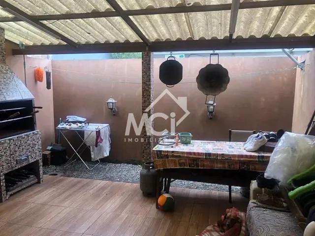 Casa 2 quartos e 1 banheiro, à venda, no bairro Três Vendas em Pelotas