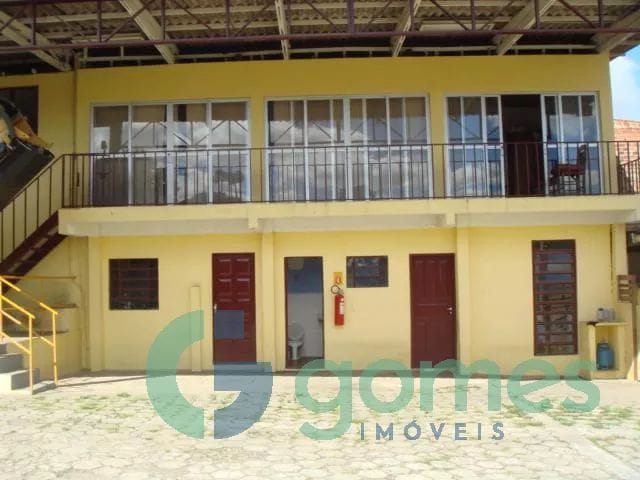 Prédio com 1500m² 1 quarto e 6 banheiros, para alugar, no bairro Portão em Curitiba