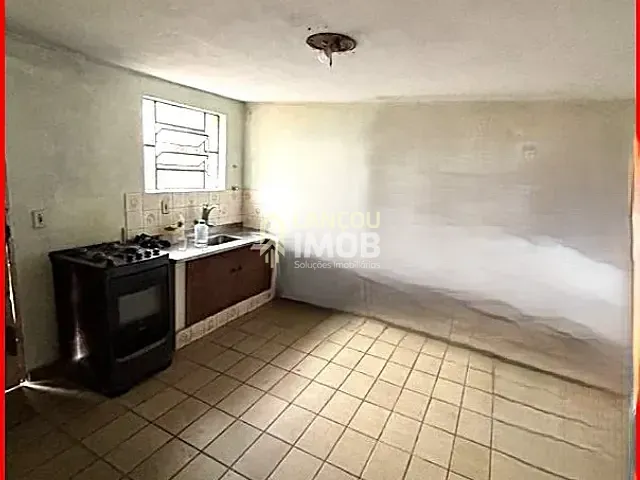 Casa com 250m² 3 quartos e 2 banheiros, à venda, no bairro Jardim do Lago em Jundiaí
