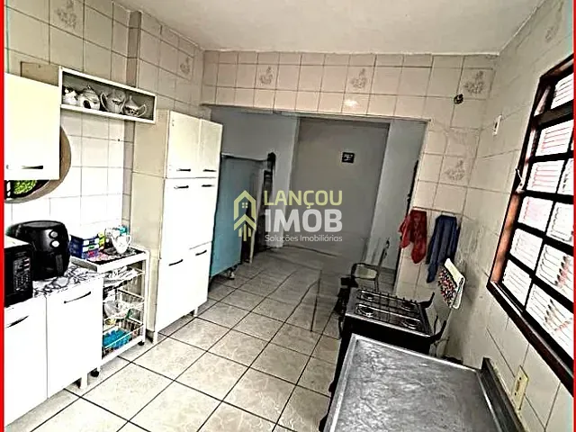 Casa com 250m² 3 quartos e 2 banheiros, à venda, no bairro Jardim do Lago em Jundiaí