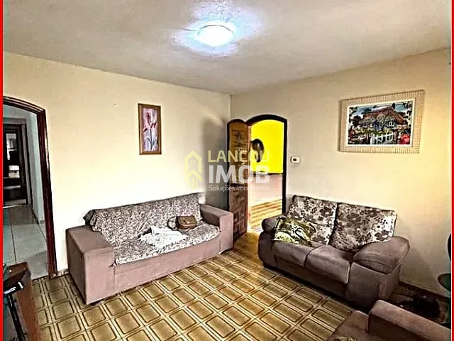 Casa com 250m² 3 quartos e 2 banheiros, à venda, no bairro Jardim do Lago em Jundiaí