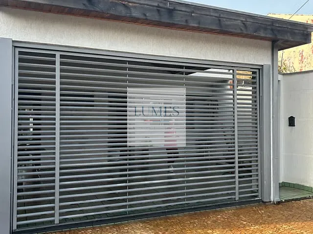 Casa 3 quartos e 2 banheiros, à venda, no bairro Parque Novo Mundo em Americana