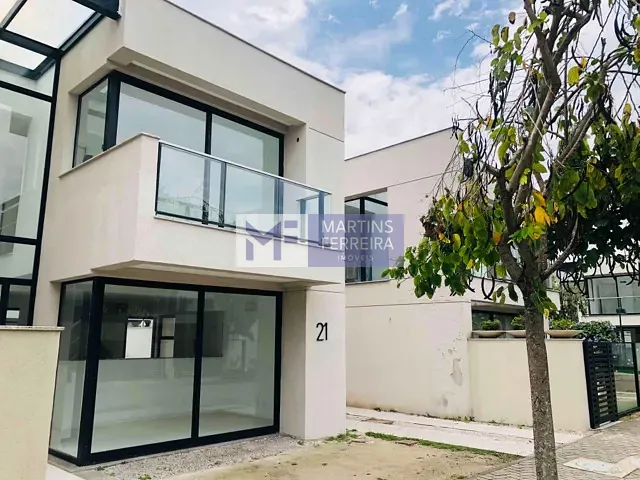 Casa com 245m² 3 quartos e 4 banheiros, para alugar, no bairro Recreio dos Bandeirantes em Rio de Janeiro