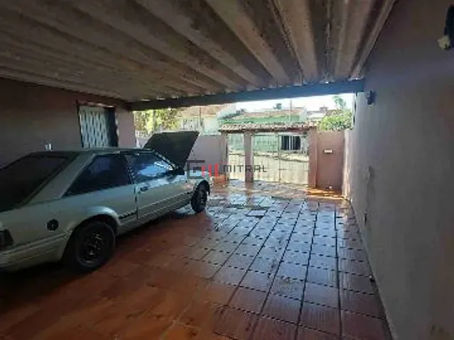 Casa com 573m² 3 quartos e 2 banheiros, à venda, no bairro Amaro em Londrina