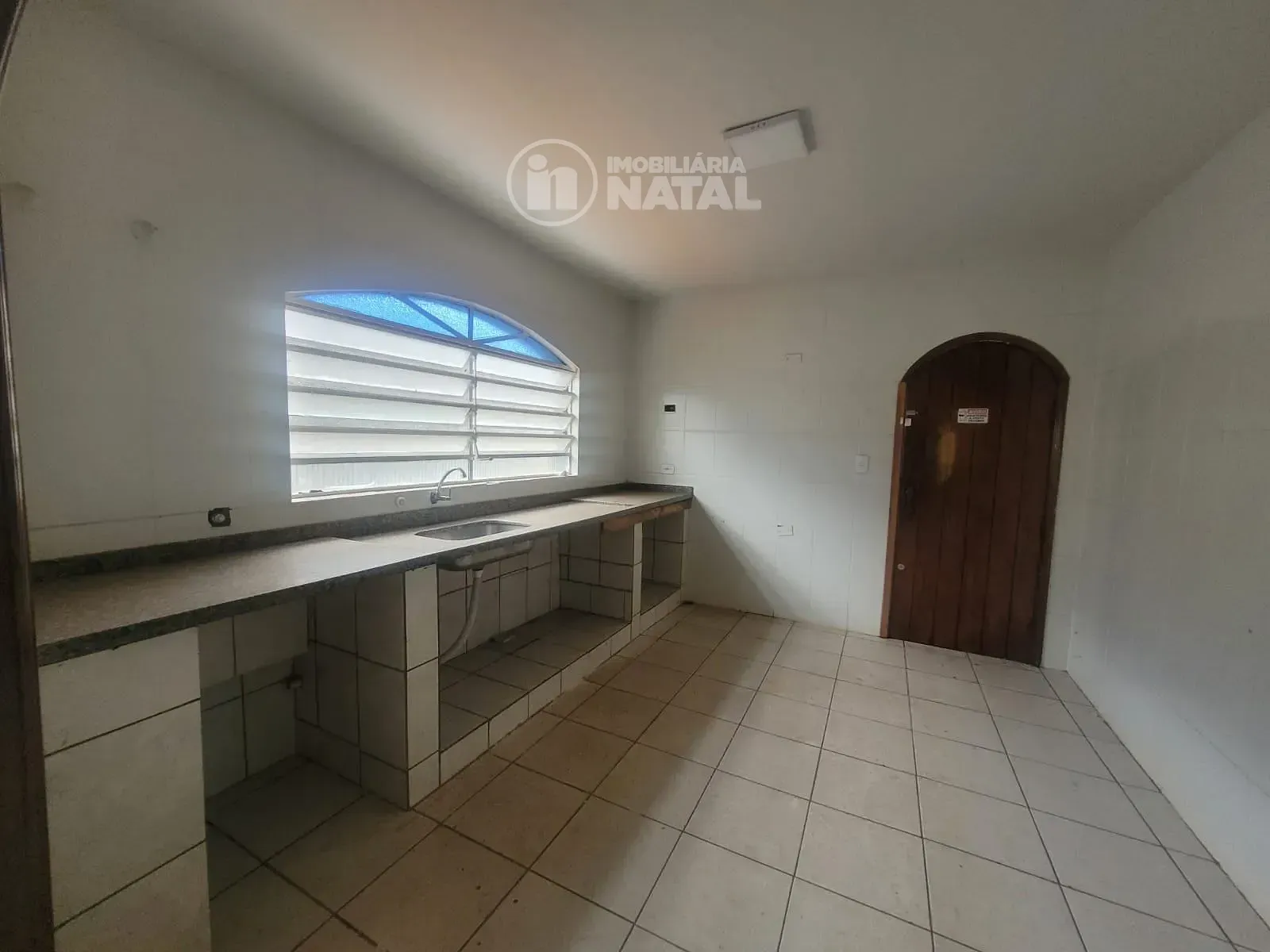 Casa, 1 quarto, 350 m² - Foto 9