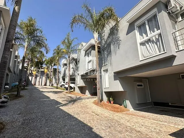 Casa 3 quartos e 4 banheiros, à venda, no bairro Santa Luzia em Bragança Paulista