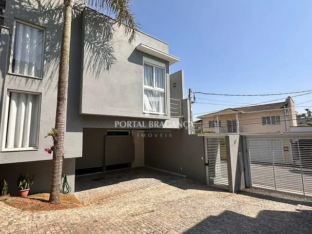 Casa 3 quartos e 4 banheiros, à venda, no bairro Santa Luzia em Bragança Paulista