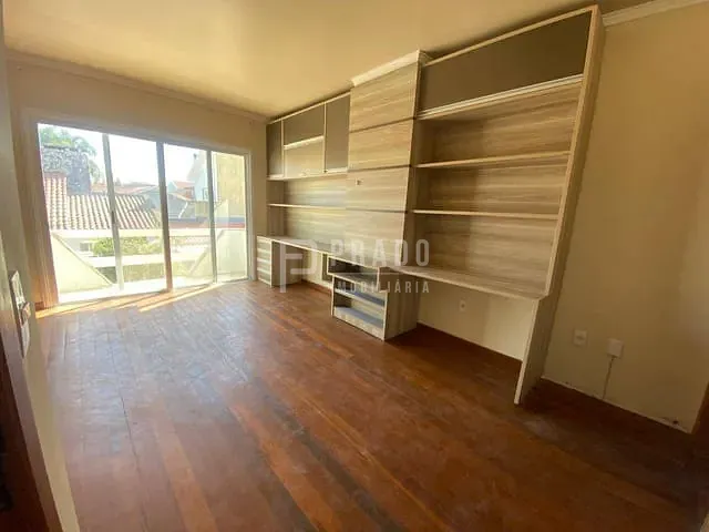 Casa com 300m² 3 quartos e 4 banheiros, à venda, no bairro Colina do Sol em Pelotas