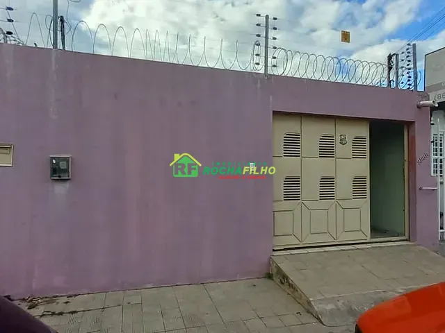 Casa com 144m² 3 quartos e 3 banheiros, para alugar, no bairro Centro em Teresina