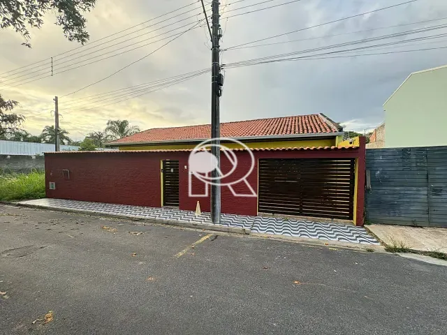 Casa 3 quartos e 3 banheiros, à venda, no bairro São Nicolau em Registro