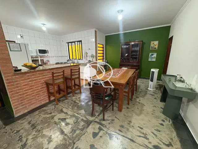 Casa 3 quartos e 3 banheiros, à venda, no bairro São Nicolau em Registro