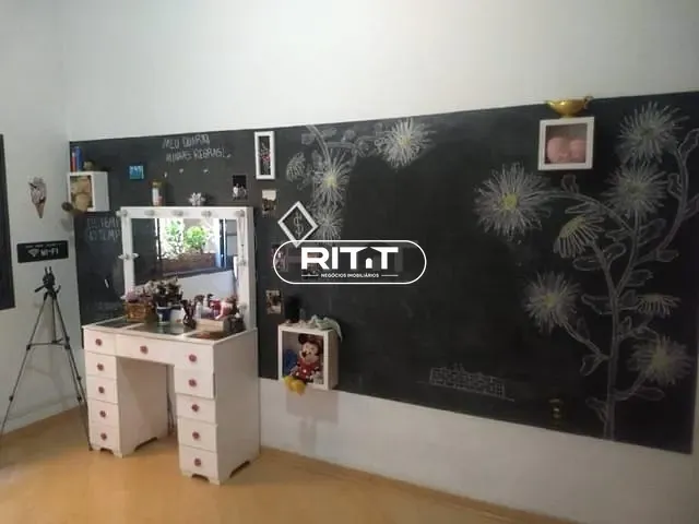 Casa com 360m² 5 quartos e 4 banheiros, à venda, no bairro Jardim Guarani em Campinas