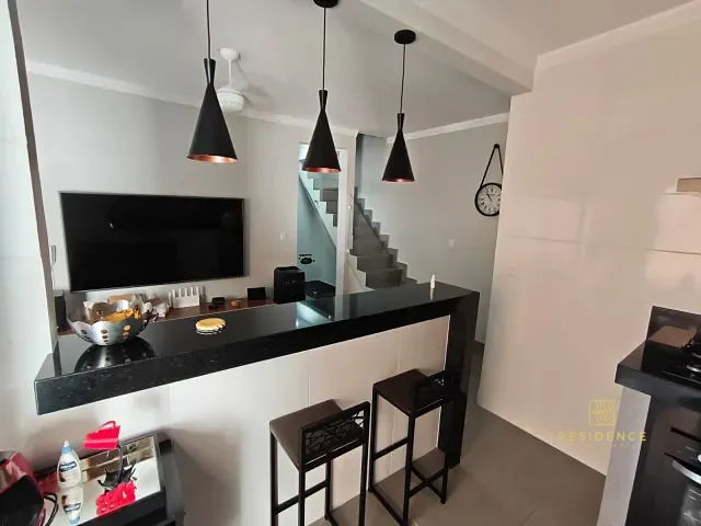 Casa 2 quartos e 1 banheiro, à venda, no bairro Vila Mury em Volta Redonda