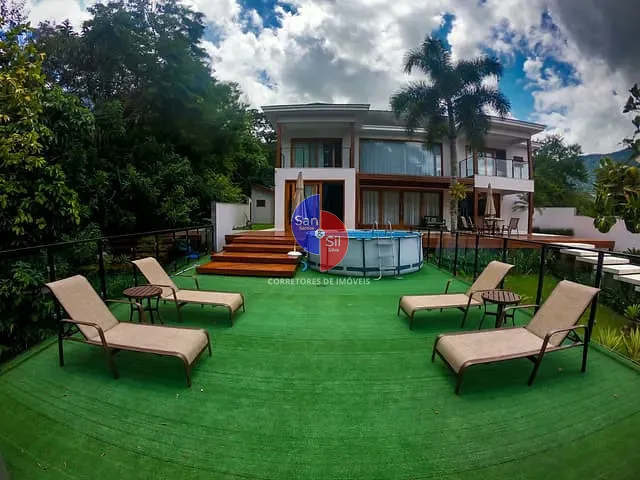 Casa com 1000m² 6 quartos e 7 banheiros, à venda, no bairro Caneca Fina em Guapimirim