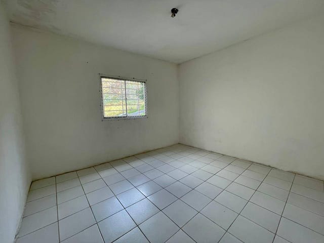 Casa 2 quartos e 1 banheiro, à venda, no bairro Casa Branca em Belo Horizonte
