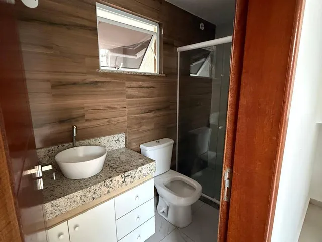Casa com 140m² 3 quartos e 4 banheiros, para alugar, no bairro Costazul em Rio das Ostras