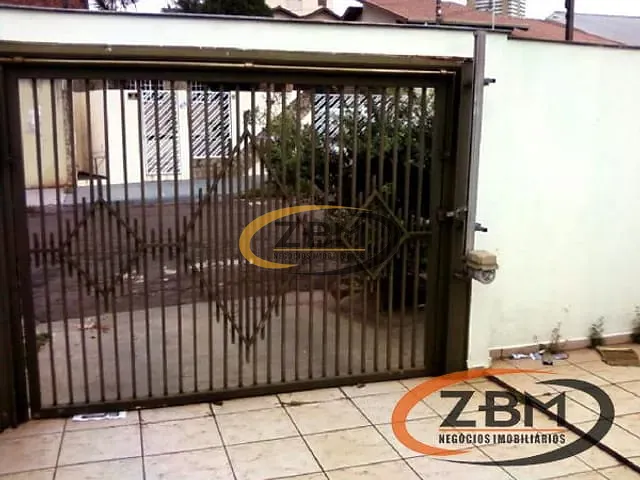 Sobrado com 250m² 4 quartos e 3 banheiros, para alugar, no bairro Universitário em Londrina