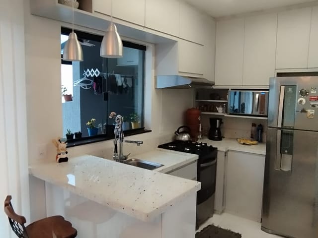 Casa com 95m² 3 quartos e 3 banheiros, à venda, no bairro Uvaranas em Ponta Grossa