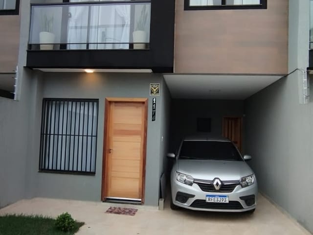 Casa com 95m² 3 quartos e 3 banheiros, à venda, no bairro Uvaranas em Ponta Grossa