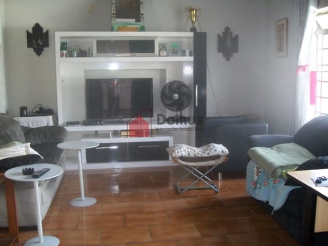 Casa com 300m², à venda, no bairro Centro em Pindamonhangaba