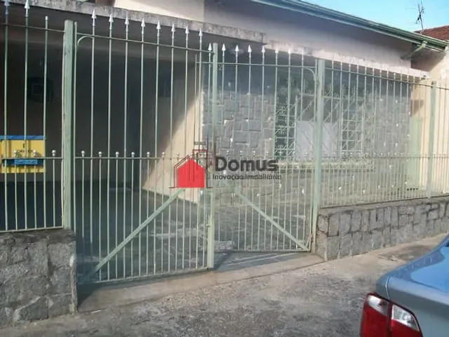 Casa com 300m², à venda, no bairro Centro em Pindamonhangaba