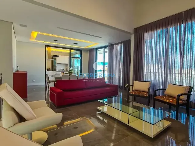 Casa com 760m² 4 quartos e 7 banheiros, à venda, no bairro Condomínio Reserva do Paratehy em São José dos Campos