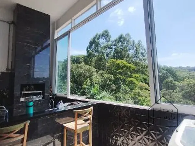 Casa com 236m² 3 quartos e 4 banheiros, à venda, no bairro Vila Barreto em Mairinque