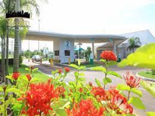 Casa com 700m² 4 quartos e 7 banheiros, à venda, no bairro Ribeirão do Lipa em Cuiabá