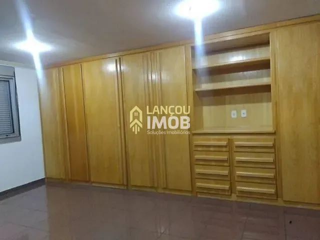 Casa com 729m² 6 quartos e 8 banheiros, à venda, no bairro Vila Imape em Campo Limpo Paulista