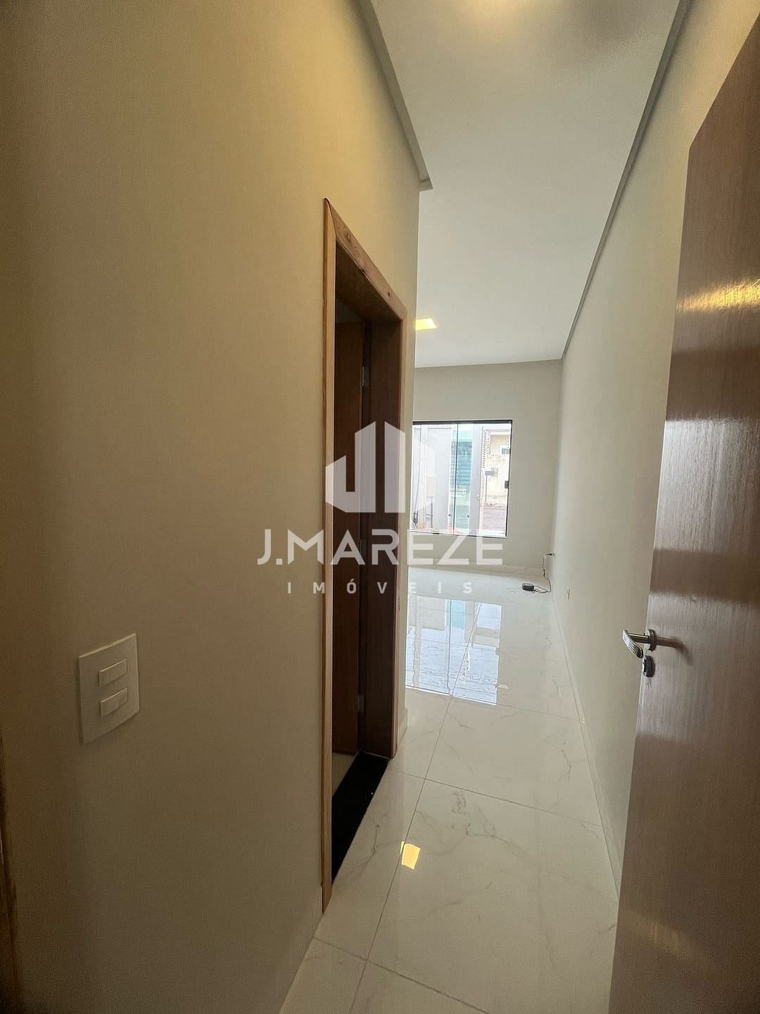 Casa à venda com 2 quartos, 68m² - Foto 9