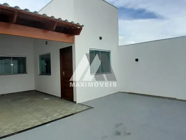 Casa com 180m² 2 quartos e 2 banheiros, à venda, no bairro São Mateus em Araçuaí