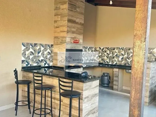 Casa 3 quartos e 2 banheiros, à venda, no bairro Leonor em Londrina