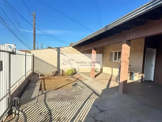Casa 3 quartos e 2 banheiros, à venda, no bairro Leonor em Londrina