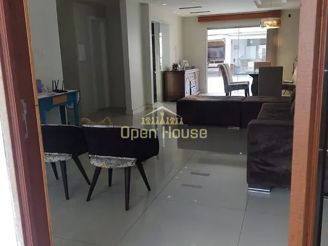 Casa 5 quartos e 2 banheiros, à venda, no bairro Jardim Amália em Volta Redonda