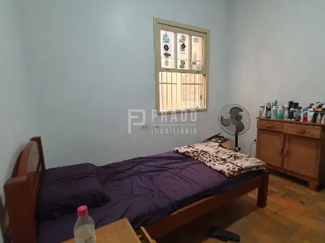 Casa com 200m² 4 quartos e 2 banheiros, à venda, no bairro Centro em Pelotas