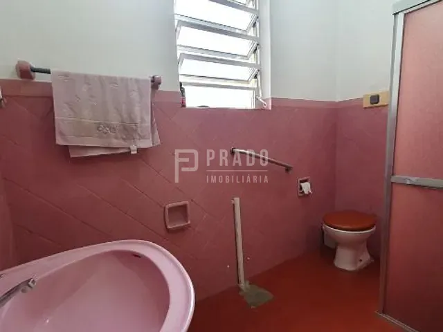 Casa com 200m² 4 quartos e 2 banheiros, à venda, no bairro Centro em Pelotas