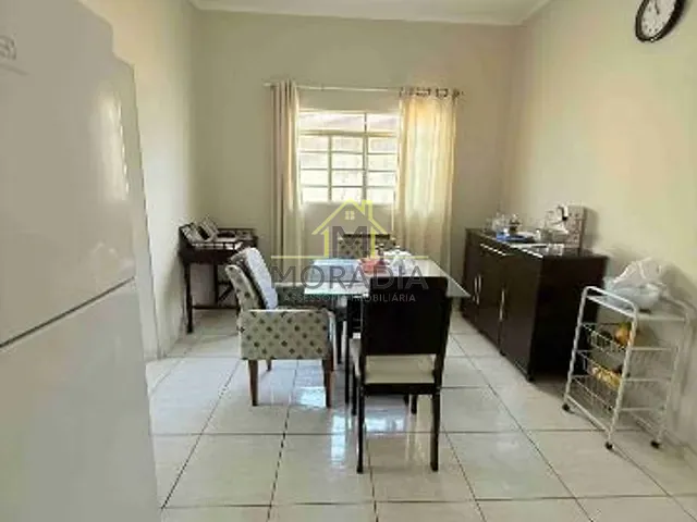 Casa com 250m² 2 quartos e 1 banheiro, à venda, no bairro Vila Toninho Zeitune em Guaxupé