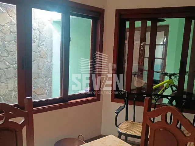 Casa com 528m² 4 quartos e 3 banheiros, à venda, no bairro Jardim América em Bauru
