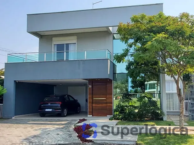 Casa com 283m² 3 quartos e 4 banheiros, à venda, no bairro Barra em Balneário Camboriú
