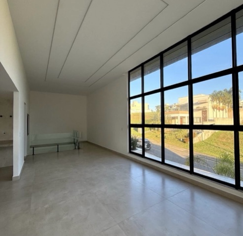 Casa com 300m² 3 quartos e 3 banheiros, à venda, no bairro Extensão do Bosque em Rua Pernambuco