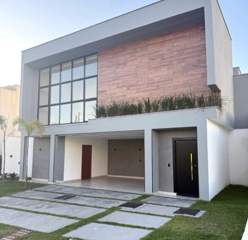 Casa com 300m² 3 quartos e 3 banheiros, à venda, no bairro Extensão do Bosque em Rua Pernambuco