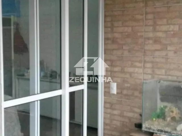 Casa com 164m² 3 quartos e 2 banheiros, à venda, no bairro Bussocaba em Osasco