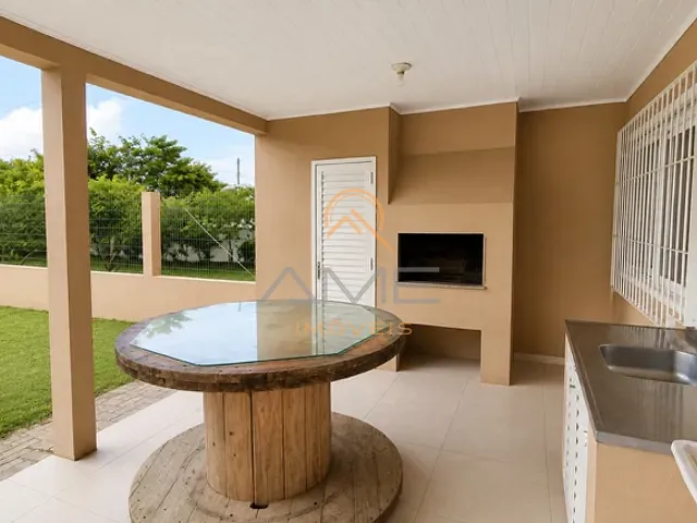 Casa com 450m² 3 quartos e 2 banheiros, à venda, no bairro Cassino em Rio Grande